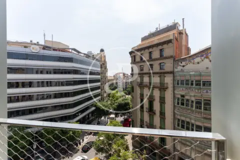 Piso en Carrer de Còrsega, 331