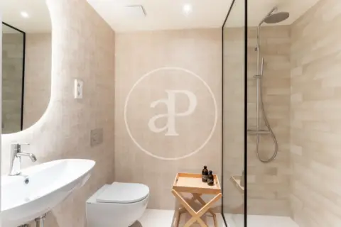 Piso en Carrer de Còrsega, 331