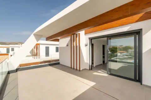 Casa adosada en calle Des Moll