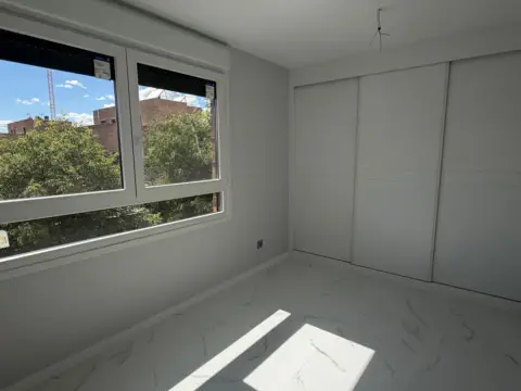 Chalet en calle de Tauro, 37