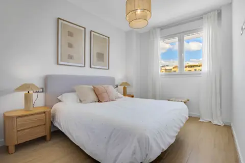 Piso en calle Alfredo Kraus,  s/n