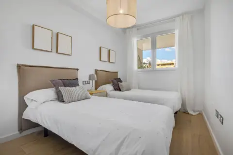 Piso en calle Alfredo Kraus,  s/n