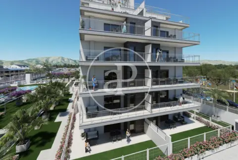 Exclusiva vivienda de obra nueva frente al mar Cabanes