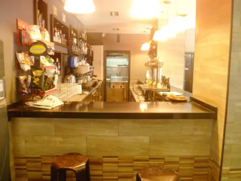 Local comercial en Barrio de Antziola