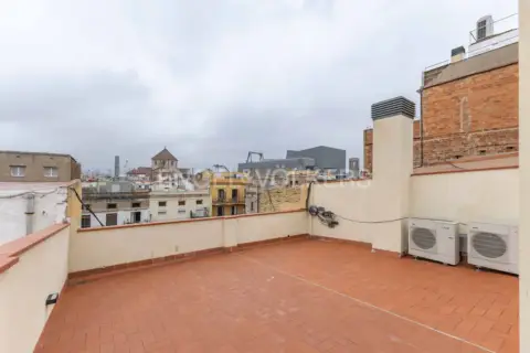 Piso de obra nueva al lado de La Rambla