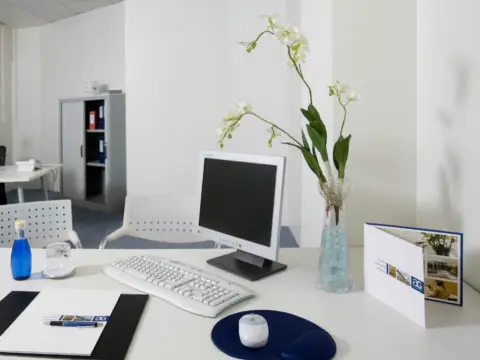 Oficina en calle de Colón