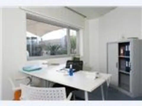 Oficina en calle de Colón