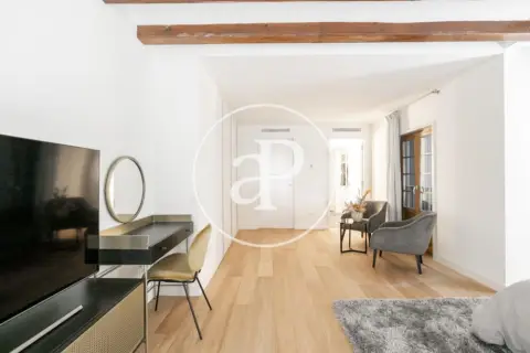Dúplex en Carrer de Pau Claris, 130