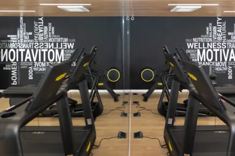 Piso en Avenida de Santa Amalia, 17