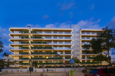 Piso en Avenida de Santa Amalia, 17