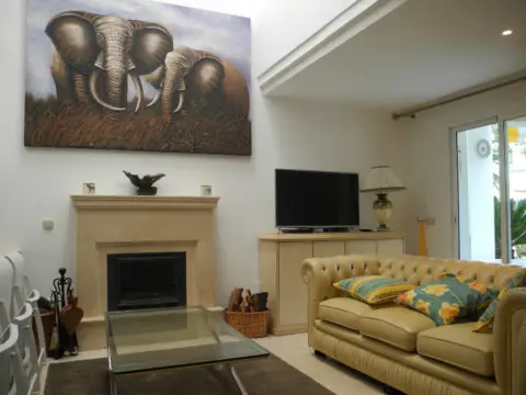 Chalet en Urbanización Dominion Beach