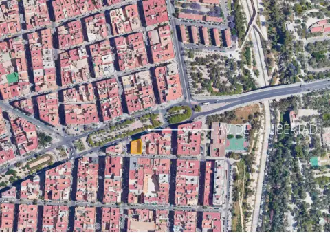 Piso en Avinguda de la Llibertat,  s/n