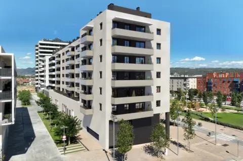 Piso en Avenida Salvador Esteve,  13-15