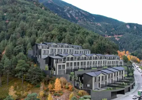 Casa adosada en Urbanización Comella Parc,  S/N