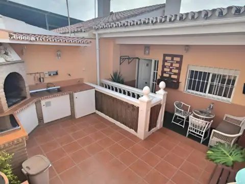 Casa adosada en calle Padre Martín, 37