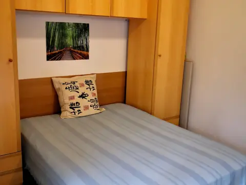 Apartamento en calle de Miguel Servet, 8