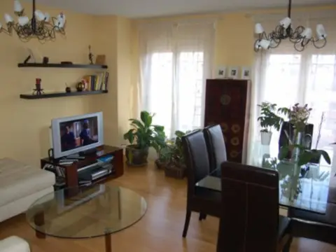 Dúplex en calle de Julio Atienza, 2