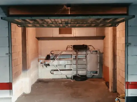 Garaje en calle de Aranerreka, 1