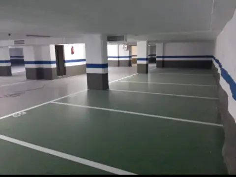 Garaje en calle del Oeste, 17