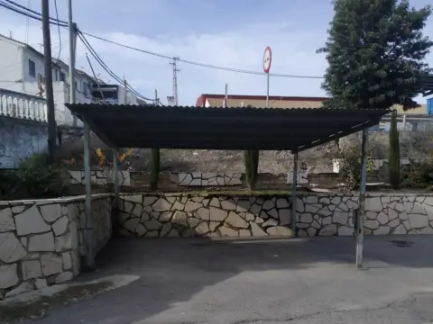 Casa pareada en calle de los Grupos Escolares, 8