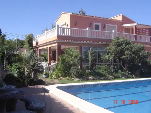 Chalet unifamiliar en Carrer de Colón, 44