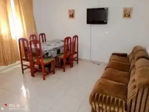 Casa adosada en calle de Vía Ensanche, 31