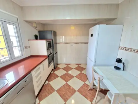 Habitación en Avenida de la Montería, 7