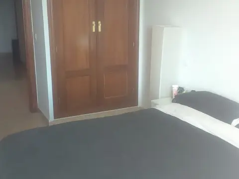 Piso en calle Agustín Rodríguez Sahagún, 42