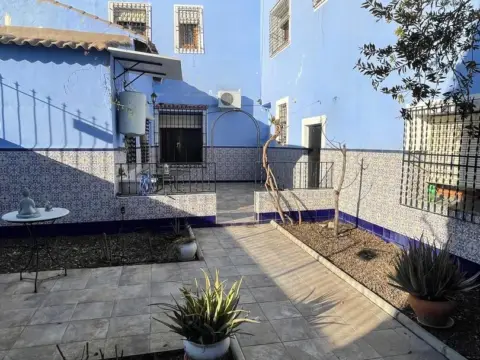 Casa pareada en calle de Murcia, 1
