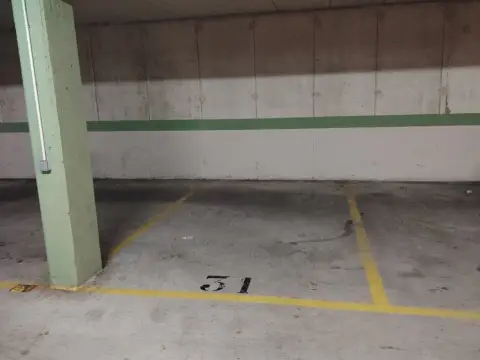 Garaje en calle Isaac Puente Amestoy, 6