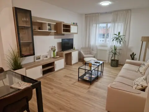 Piso en Praza de Europa, 1