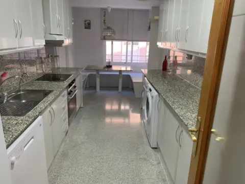 Piso en Carrer de Pere Joan Perpinyà, 90