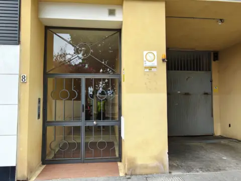 Garaje en calle Santos Arcángeles, 8