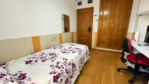 Habitación en calle de los Diputados, 19
