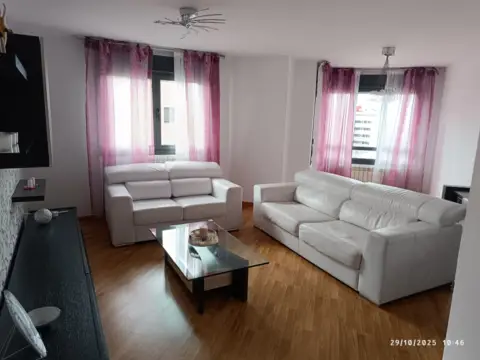 Piso en calle Felipe Guillen, 11