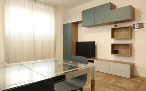 Apartamento en calle de Paulino Caballero, 45