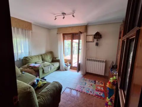 Casa adosada en calle Anaz,  1