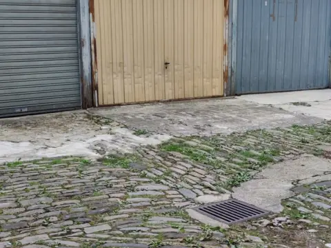 Garaje en calle de la Independencia, 9