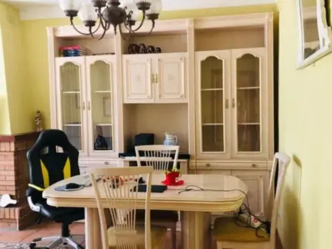 Chalet pareado en Camino del Guindo, 60