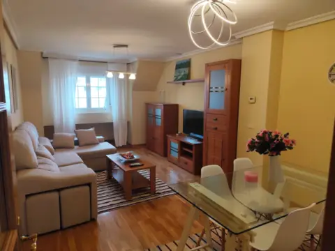 Piso en calle de la Ponferrada, 47