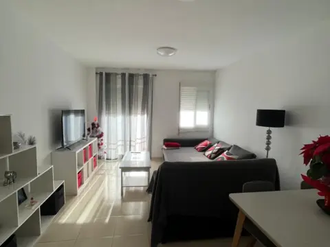 Piso en calle de Ramón y Cajal, 4