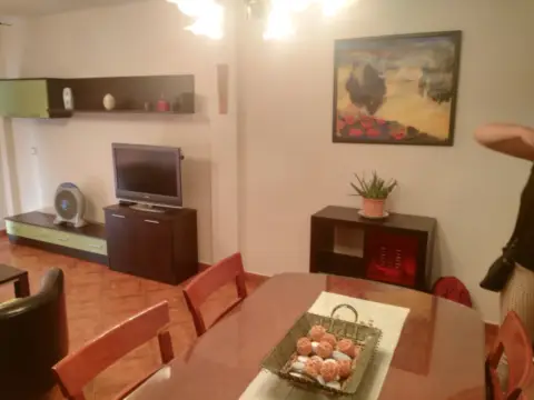 Piso en calle del Escritor Luis Manzano, 8