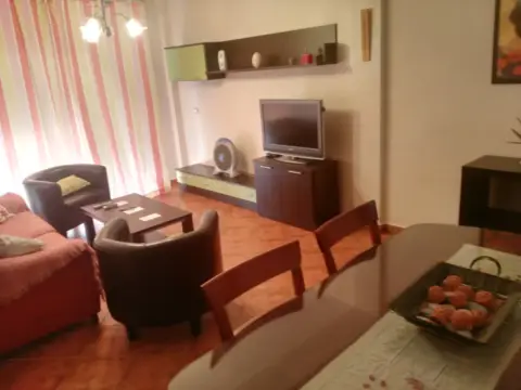 Piso en calle del Escritor Luis Manzano, 8