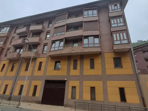 Piso en Plaza de Ariztondo, 6