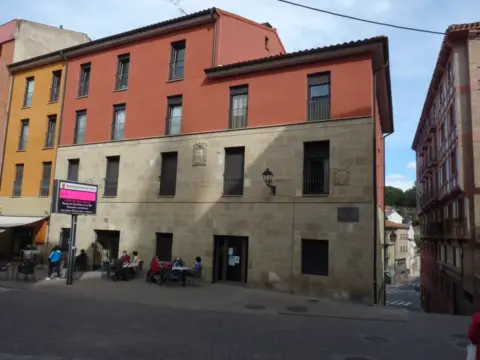 Garaje en calle del Hoyo, 1