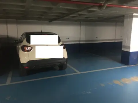 Garaje en Avenida de la Sierra, 11