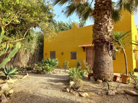 Chalet unifamiliar en calle Fuente, 1