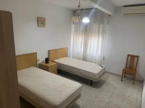 Piso en calle de los Esparteros, 13