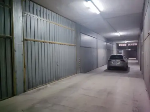 Garage in Carrer d'Anselm Clavé, 36
