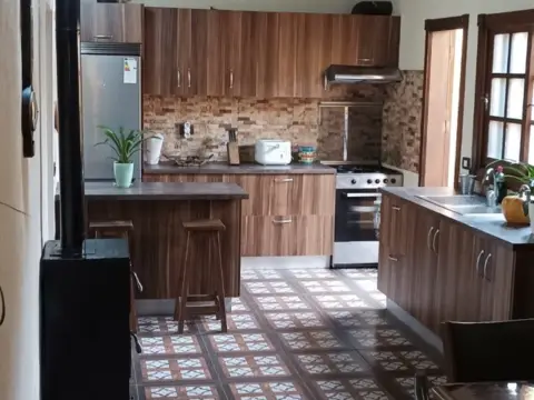 Casa rústica en calle de Uruguay, 34